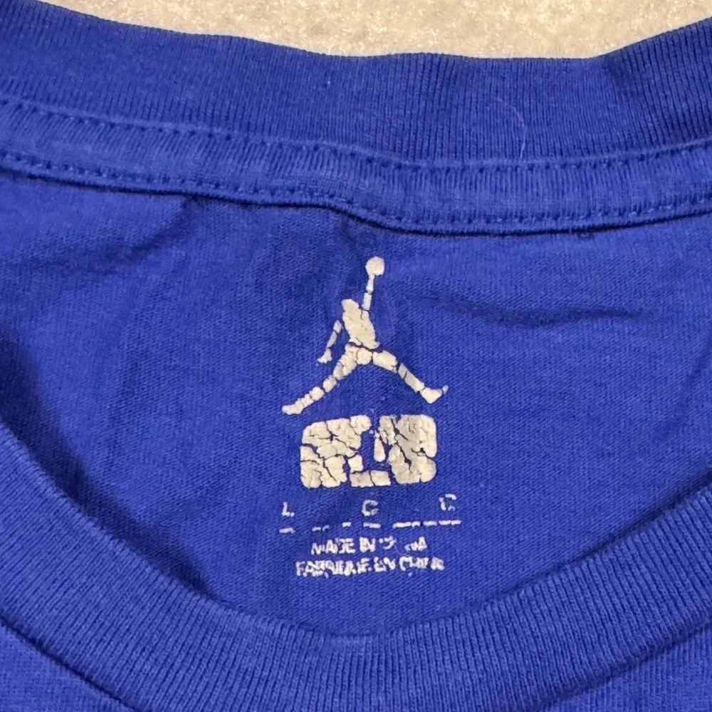 Jordan Mens‎ 40 Acres and a Mule The Holy Game Graphic T-Shirt Blue Large